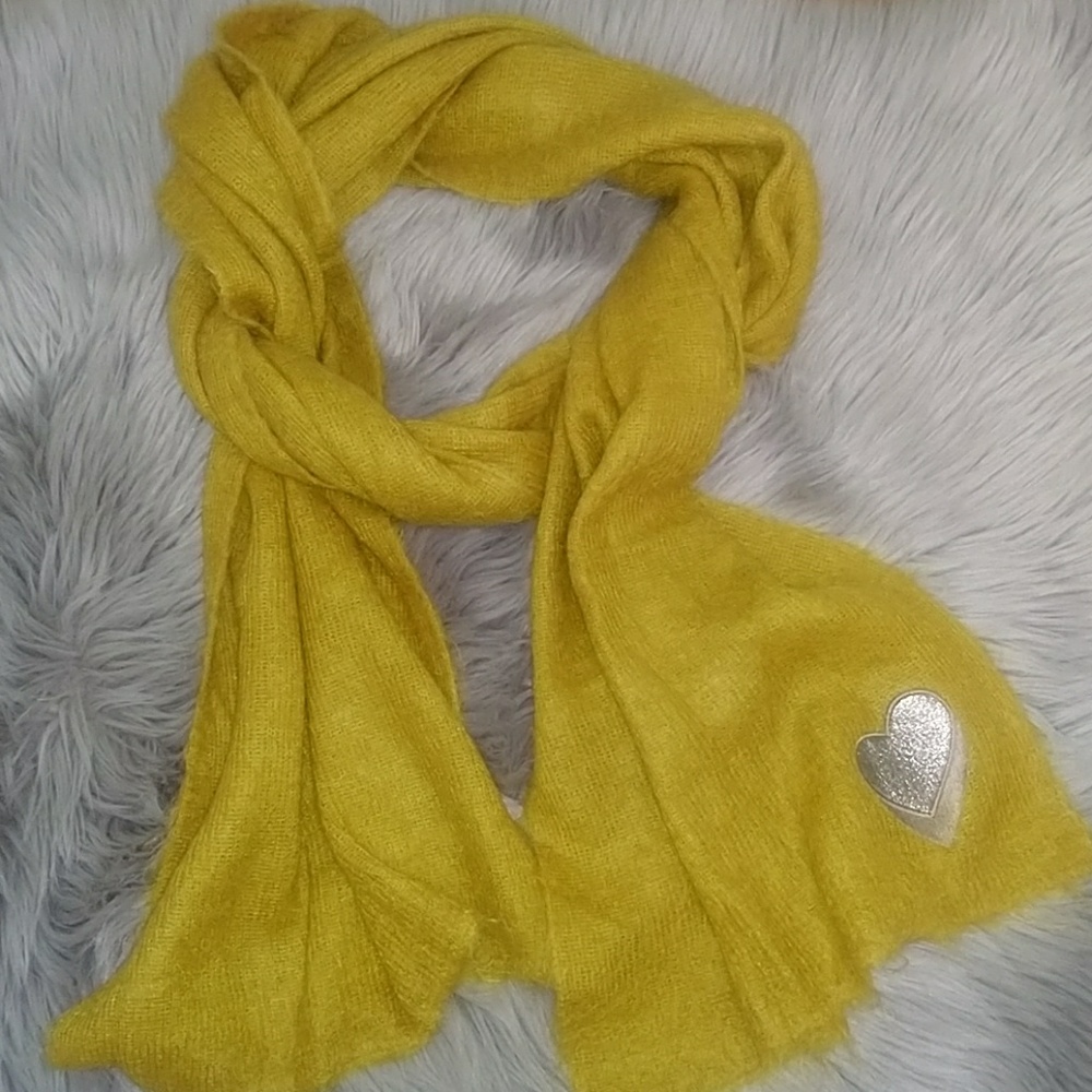 DVF Wool Blend Wrap Scarf